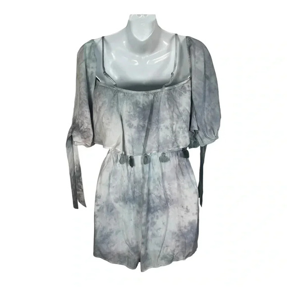 American Eagle Tie Dye Tassel Cold shoulder Romper NWT XS - Picture 3 of 6